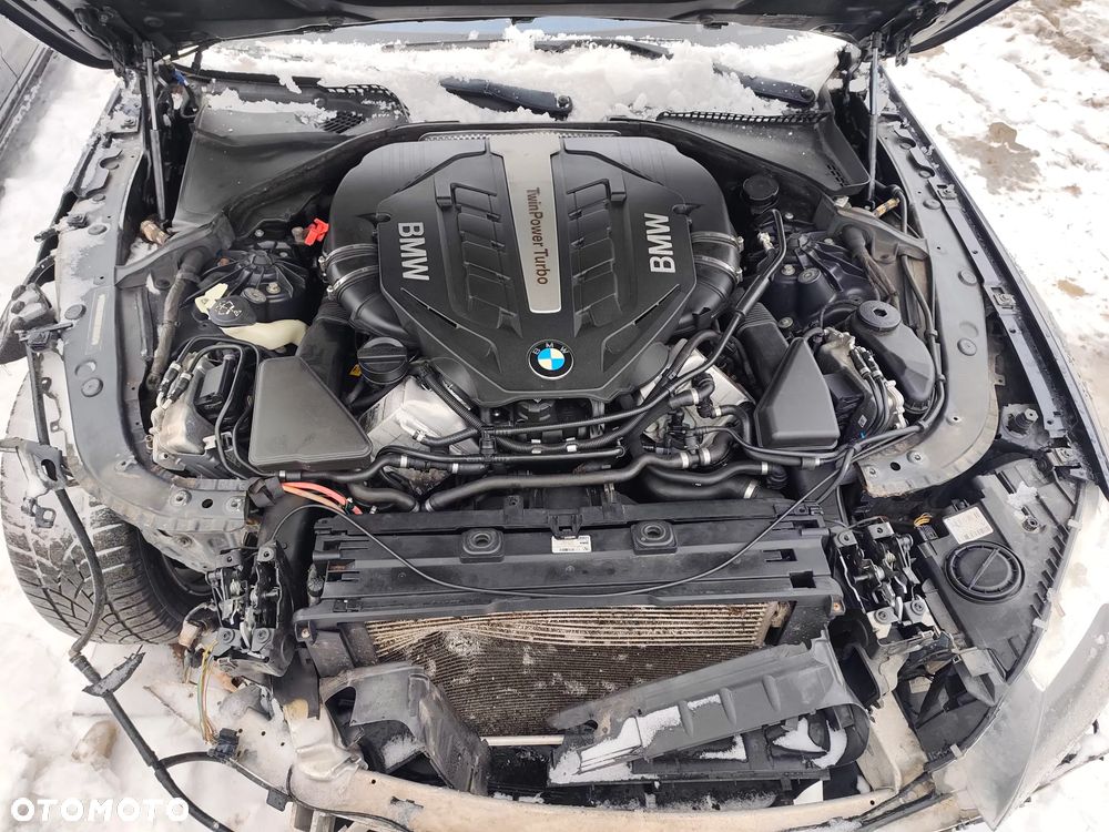 BMW Seria 6 650i xDrive - 9