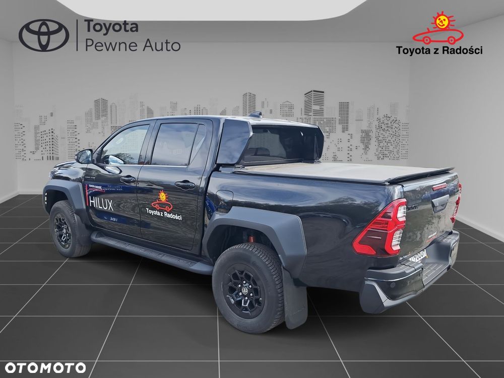 Toyota Hilux 2.8 D-4D Double Cab GR Sport II 4x4 - 2