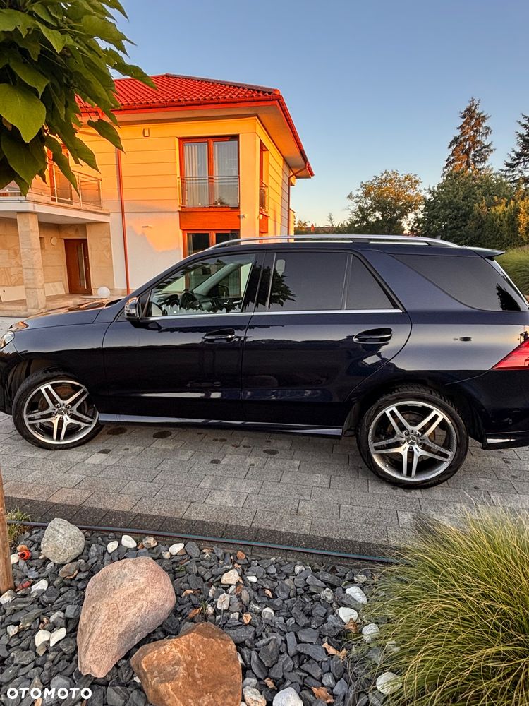 Mercedes-Benz GLE 350 d 4-Matic - 4