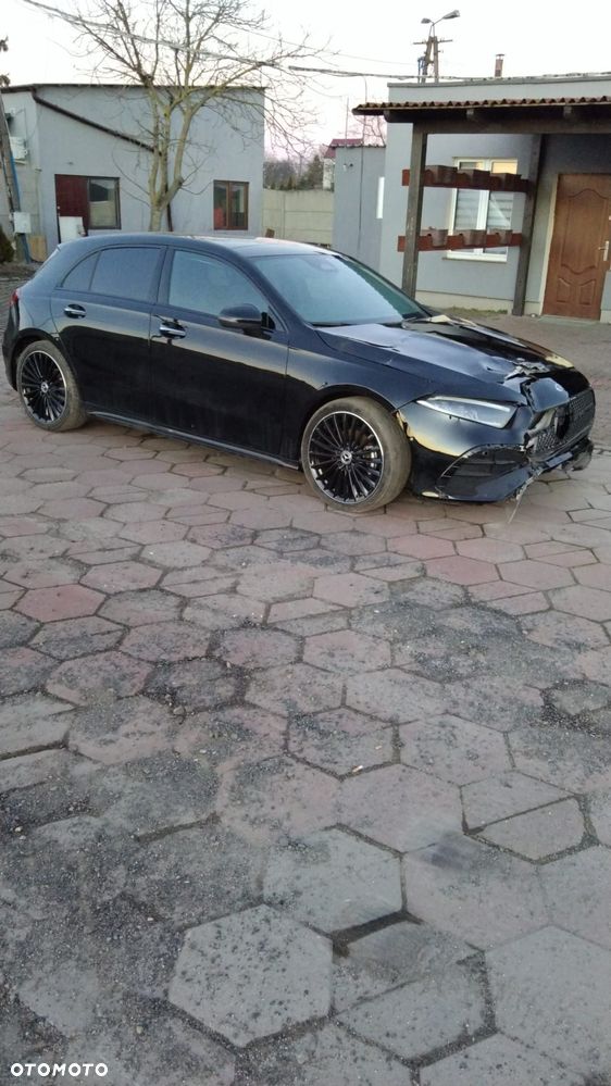 Mercedes-Benz Klasa A 180 d 8G-DCT Edition AMG Line - 31