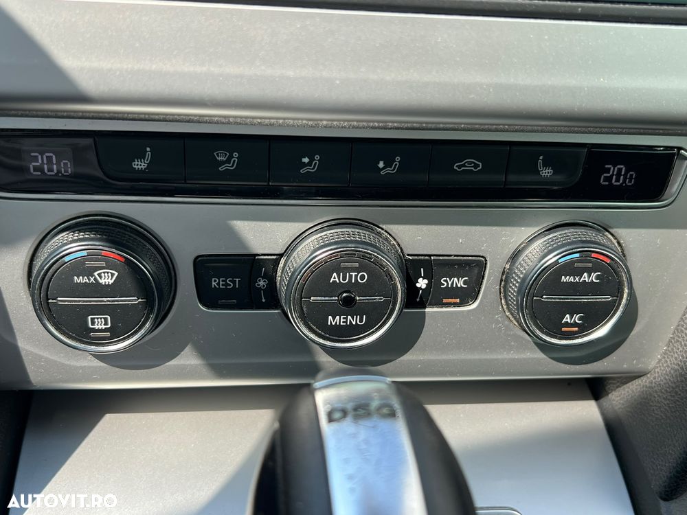 Volkswagen Passat 2.0 TDI DSG Highline - 25