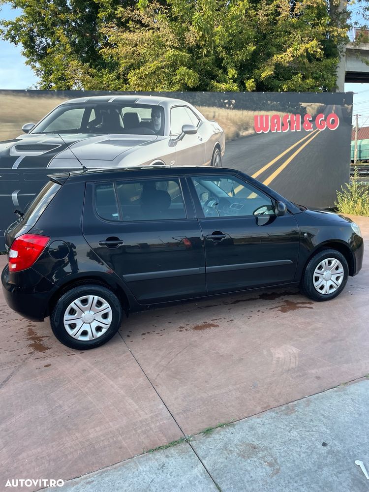 Skoda Fabia 1.2 HTP Classic - 2