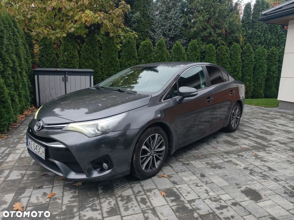 Toyota Avensis 2015 photo 5