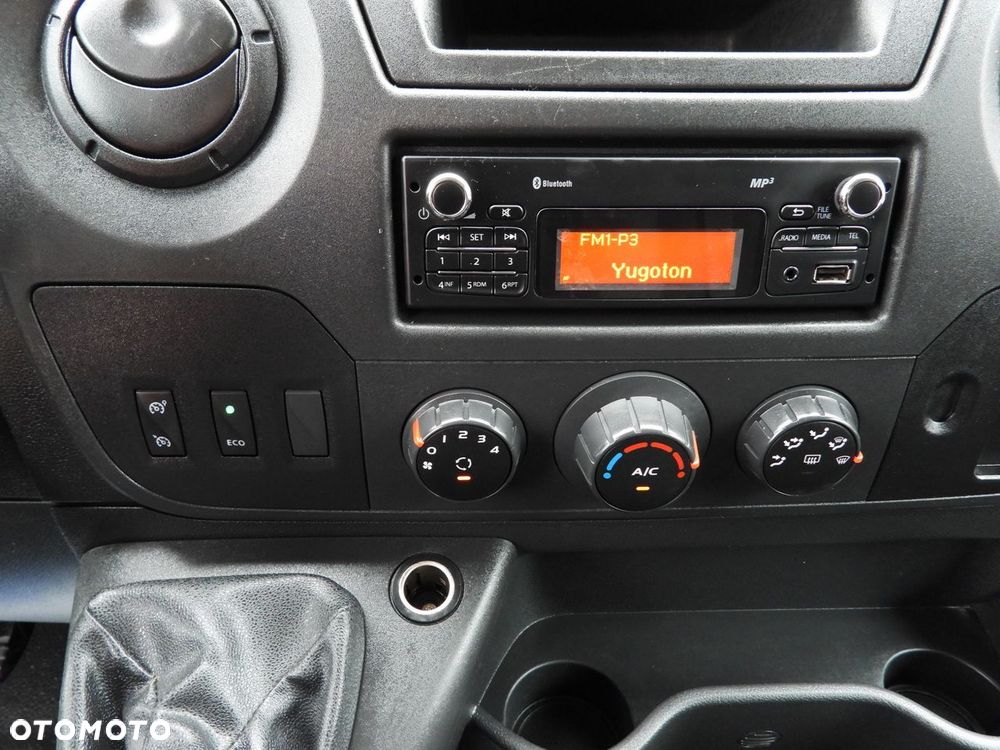 Renault MASTER FURGON BRYGADÓWKA 7 MIEJSC TEMPOMAT KLIMATYZACJA  130KM - 31