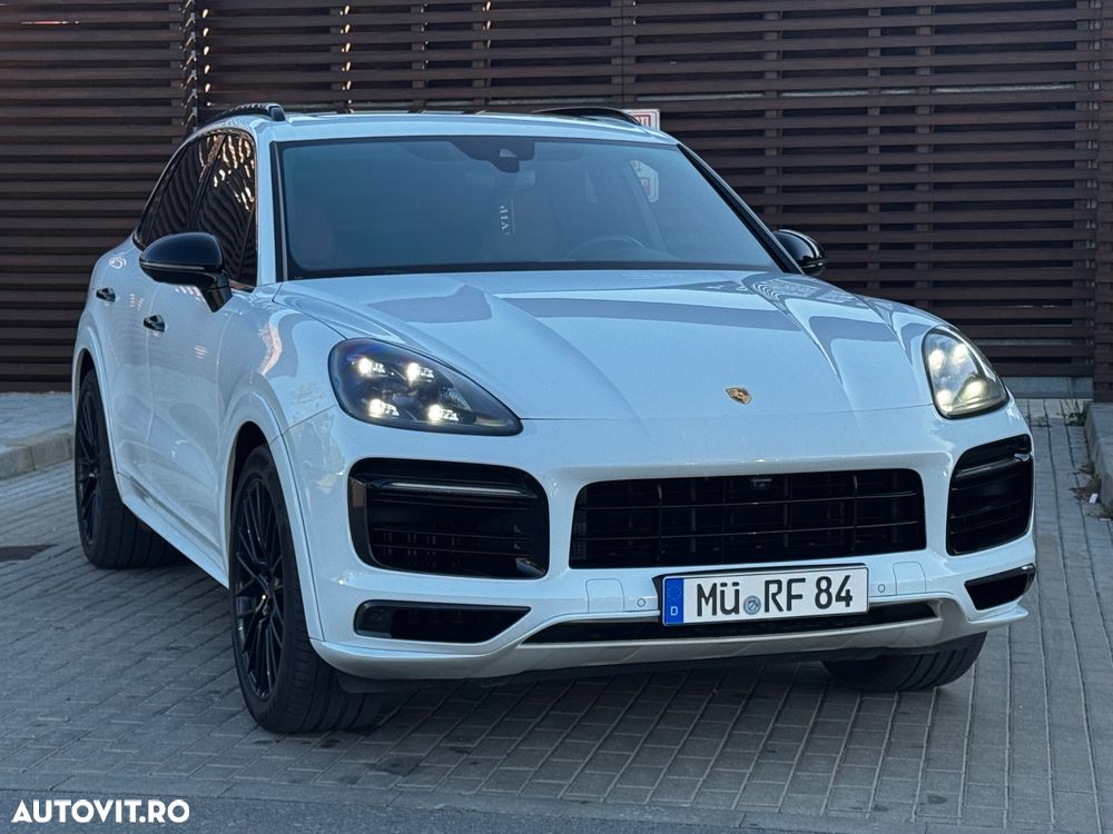 Porsche Cayenne Tiptronic S Platinum Edition - 3