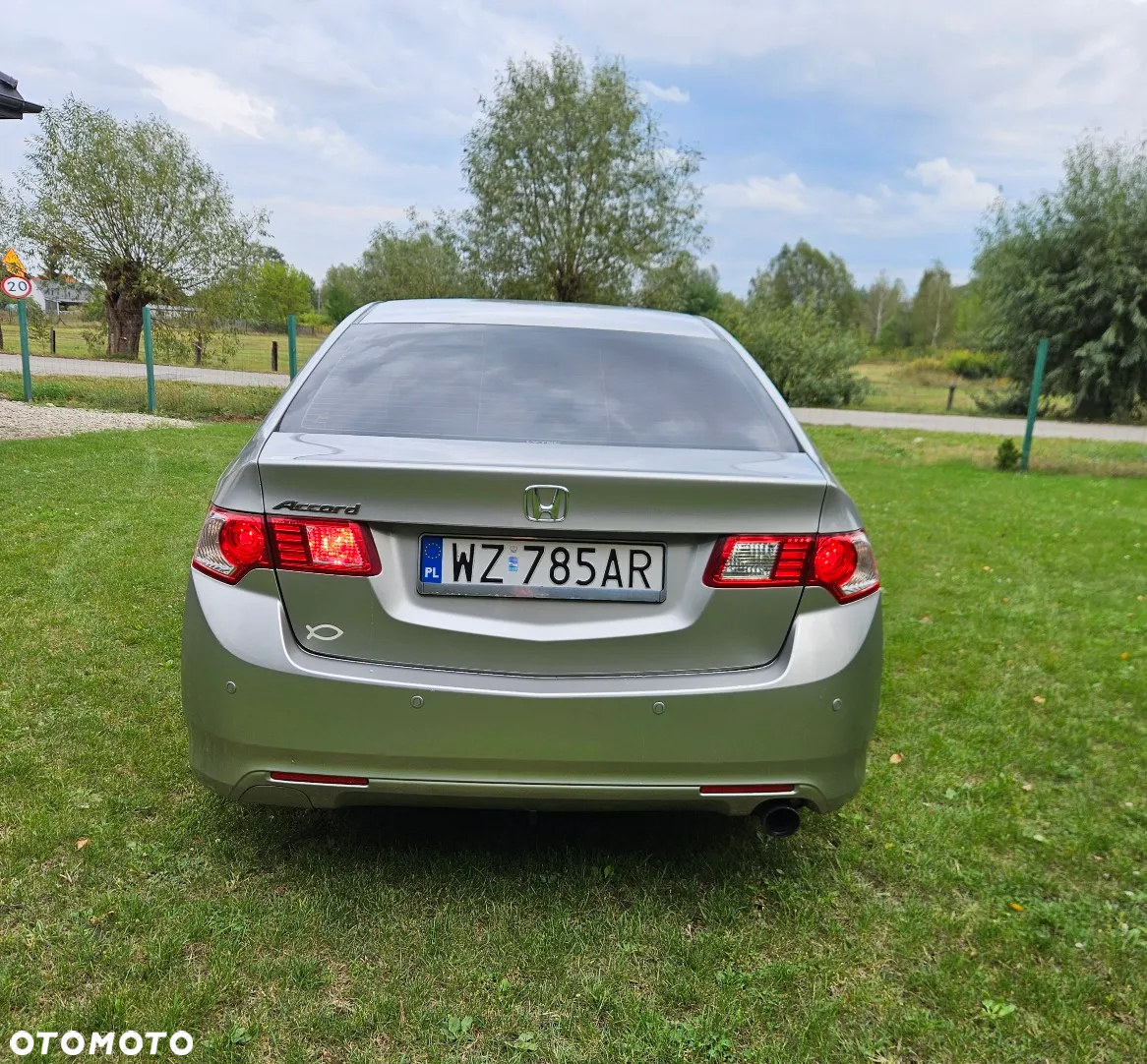 Honda Accord 2.0 Executive - 6