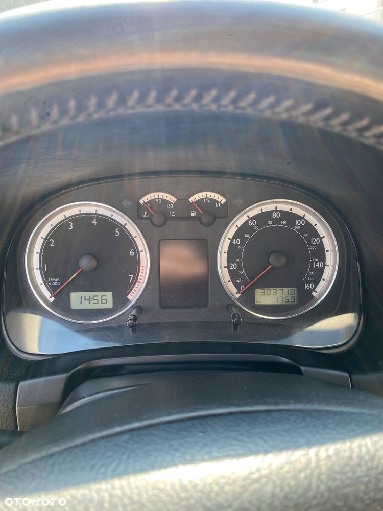 Volkswagen Bora 1.6 Basis - 11