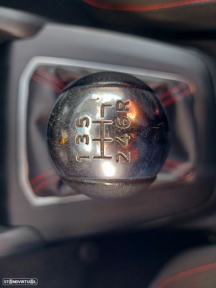 Ford Focus SW 1.0 EcoBoost ST-Line X - 35