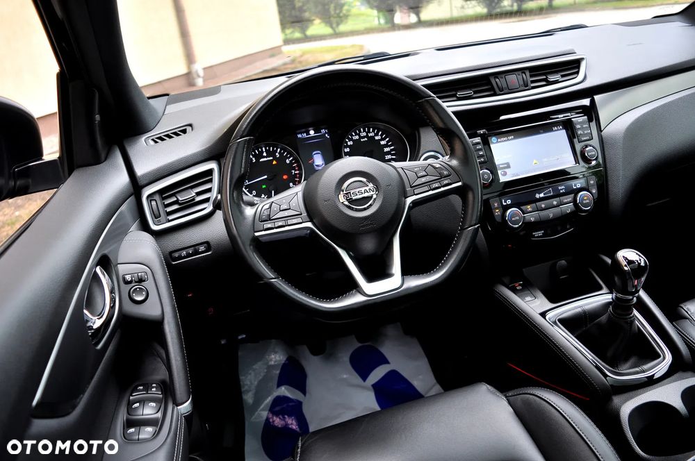 Nissan Qashqai 1.3 DIG-T Tekna+ - 33