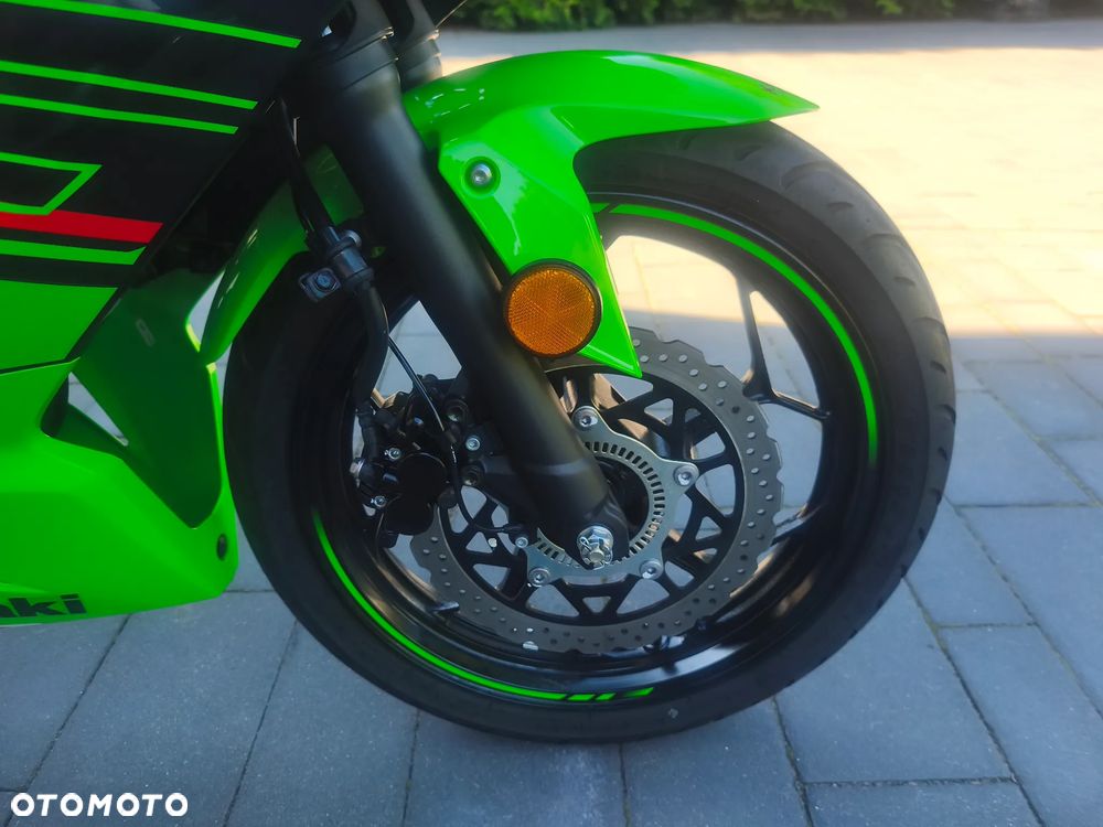 Kawasaki Ninja - 9