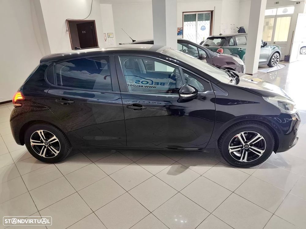 Peugeot 208 1.2 PureTech Style - 9