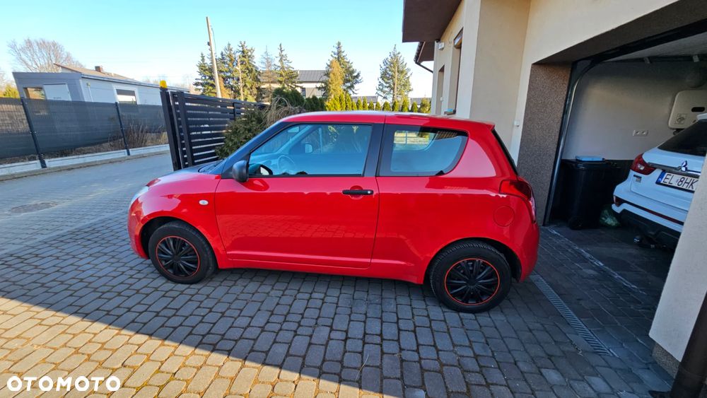 Suzuki Swift 1.3 Classic - 1