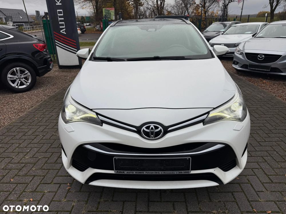 Toyota Avensis 2.0 D-4D Prestige - 2