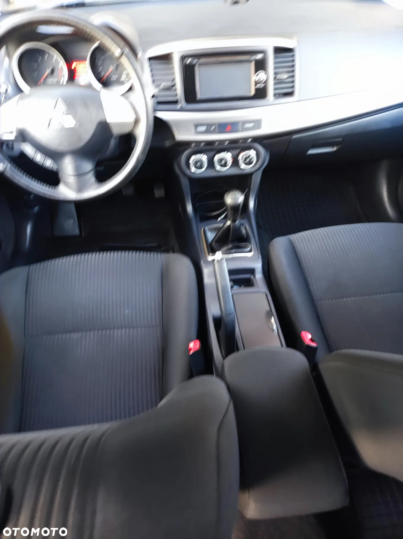 Mitsubishi Lancer - 11