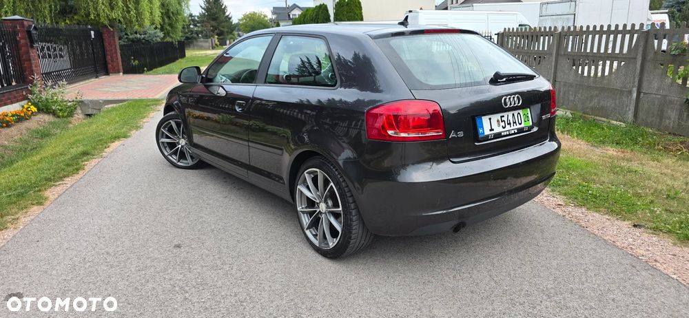 Audi A3 3-drzwiowe 1.6 TDI DPF Ambition - 9