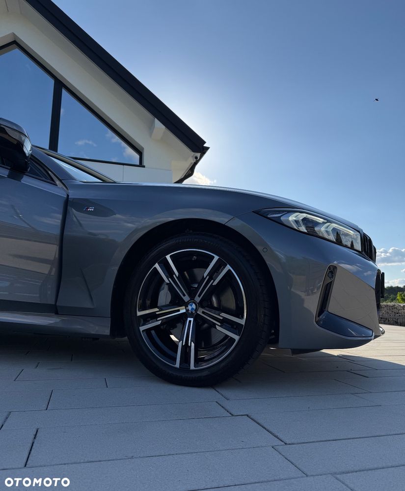 BMW Seria 3 330i xDrive M Sport sport - 28