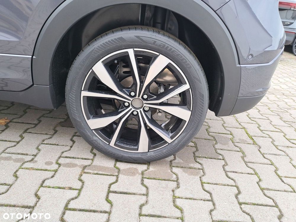 Volkswagen T-Cross - 19
