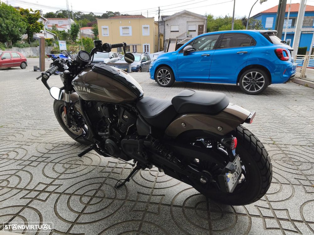 Indian Scout Bobber Limited Tech - 5