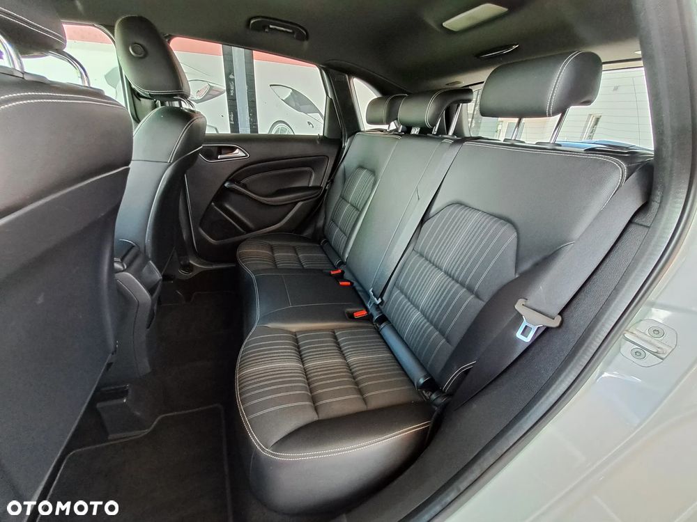 Mercedes-Benz Klasa B 200 (BlueEFFICIENCY) - 25