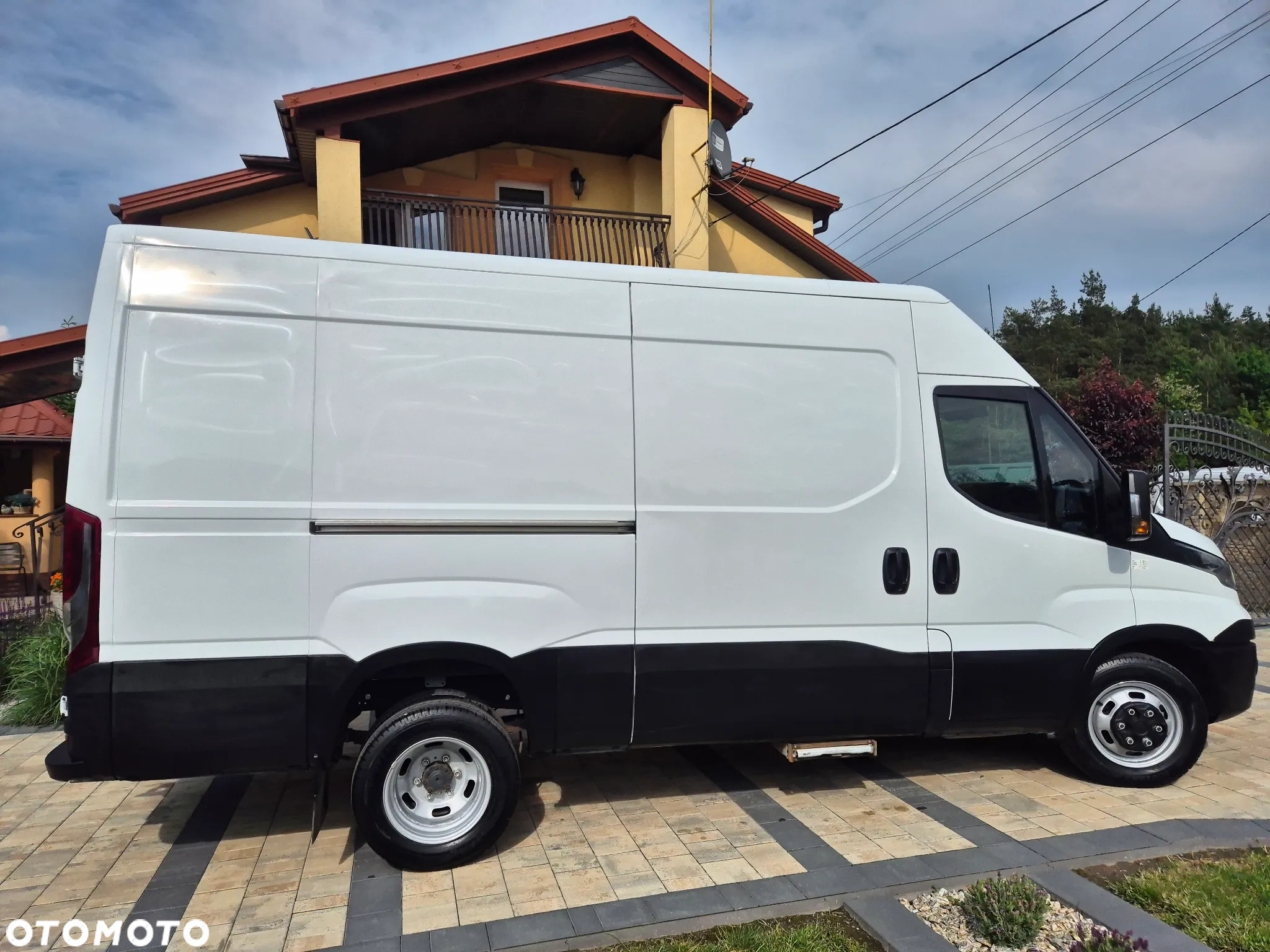 Iveco DAILY 35C14 L3H2 Kamery BLIZNIAK SPROWADZAONY TEMPOMAT - 6