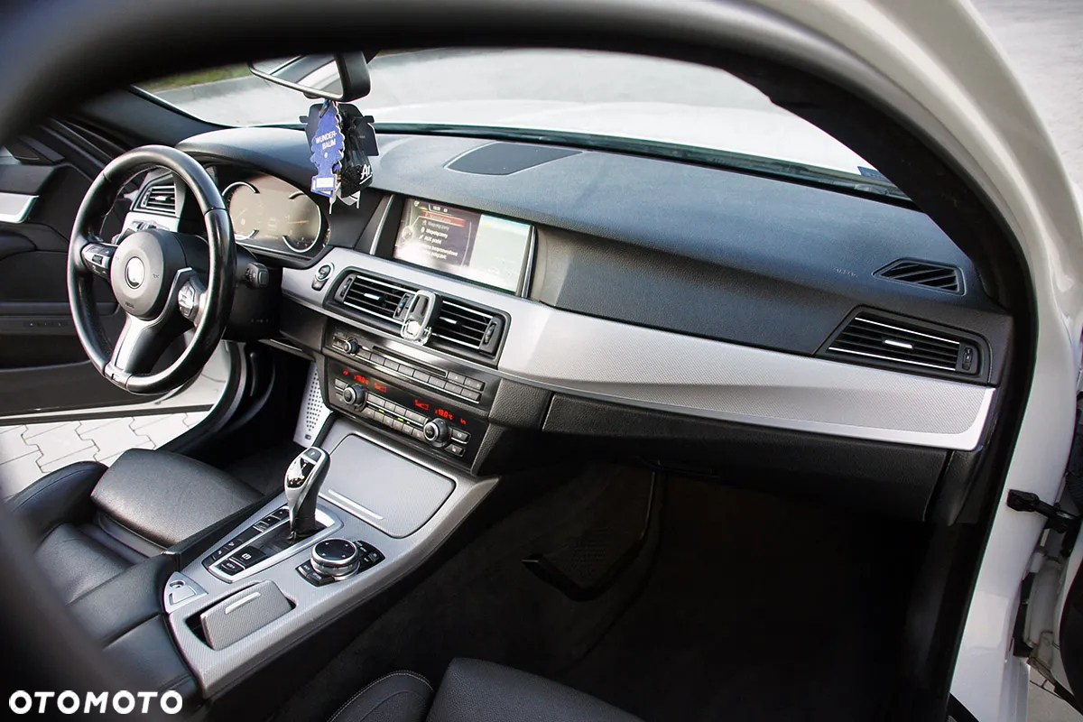 BMW Seria 5 535d xDrive - 12