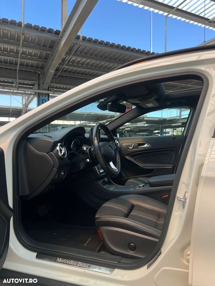 Mercedes-Benz GLA - 9