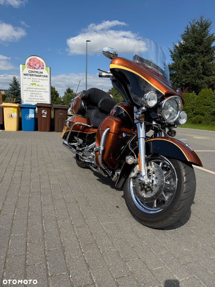 Harley-Davidson FLH Electra Glide - 9
