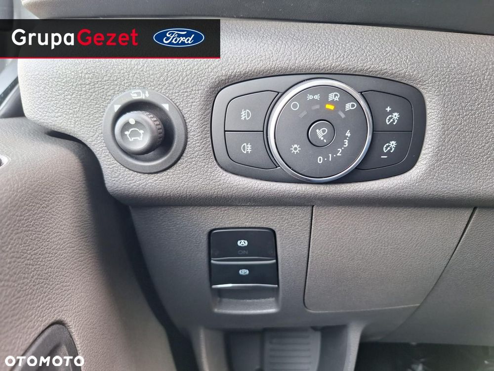 Ford Transit - 13