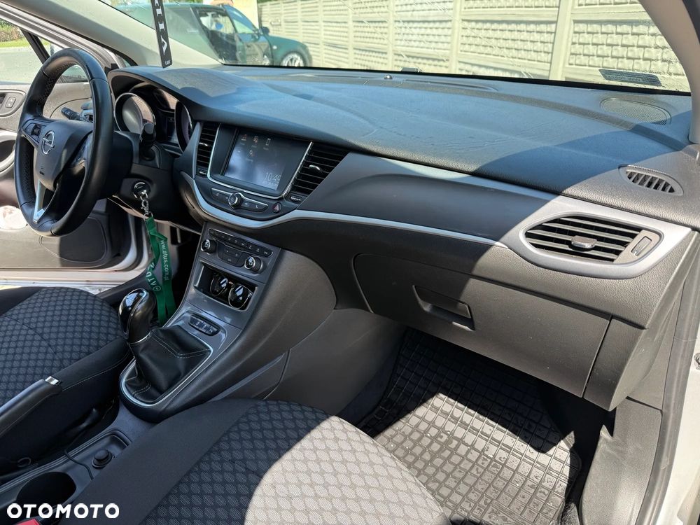 Opel Astra - 2