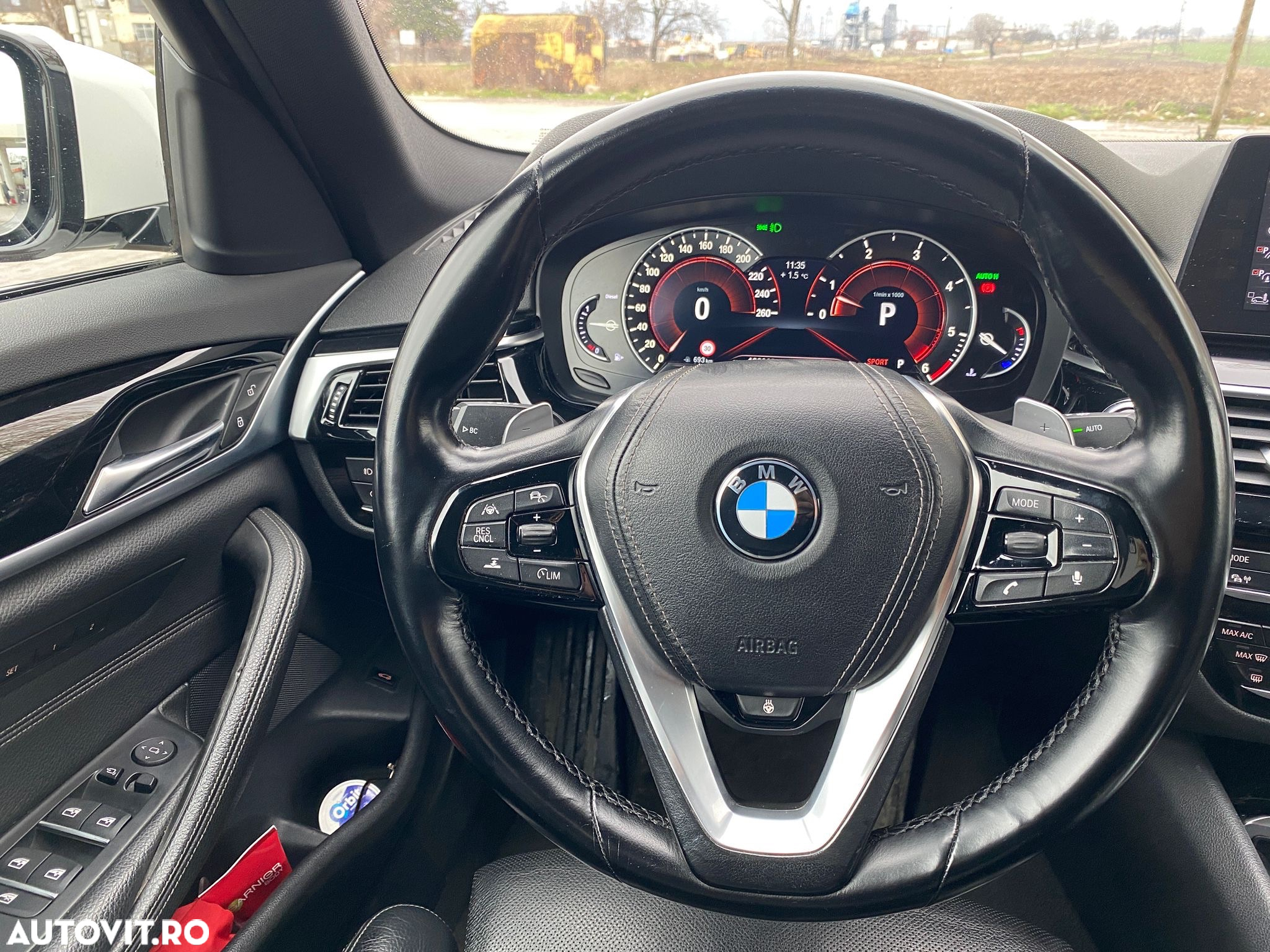 BMW Seria 5 530d Touring Aut. Sport Line - 10
