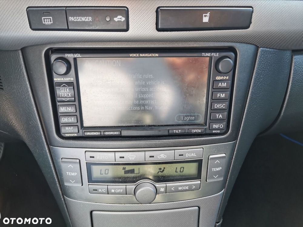 Toyota Avensis 2.0 D-4D Sol - 18