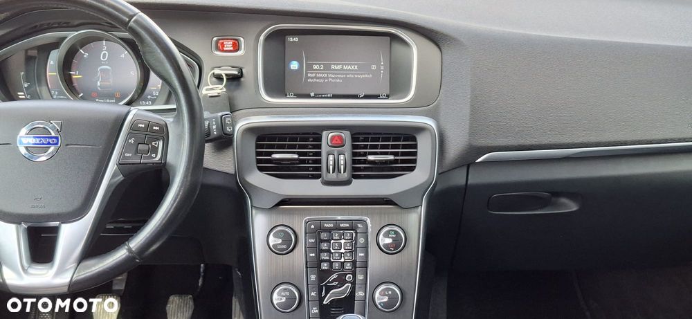 Volvo V40 D4 Momentum - 14