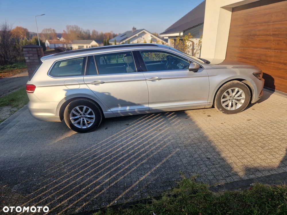 Volkswagen Passat 2.0 TDI DSG (BlueMotion Technology) Comfortline - 5