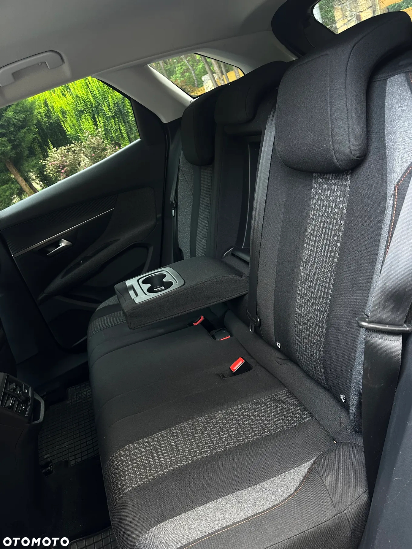 Peugeot 3008 1.6 THP Active S&S EAT6 - 24