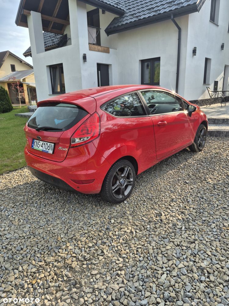 Ford Fiesta - 6