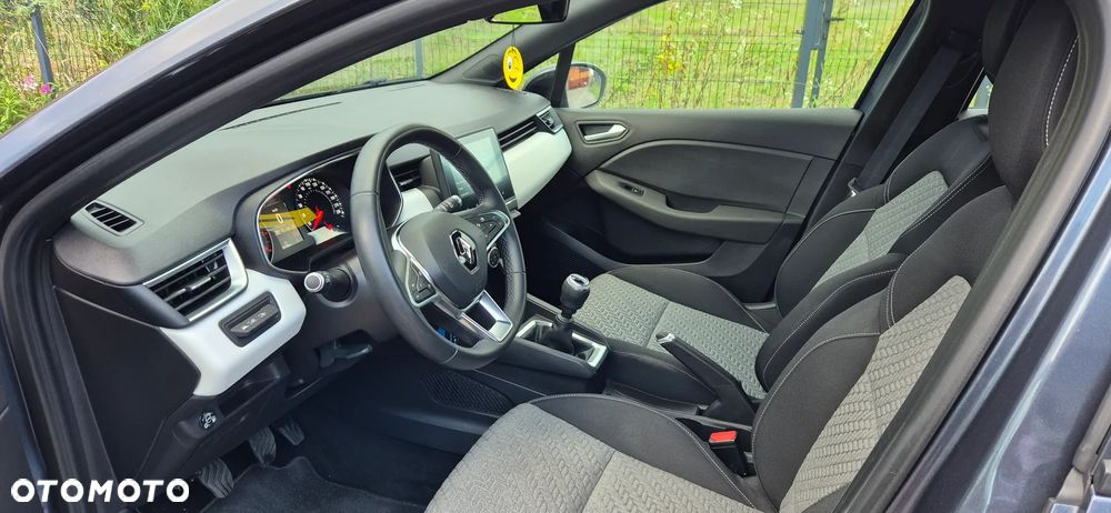 Renault Clio TCe 90 EVOLUTION - 15