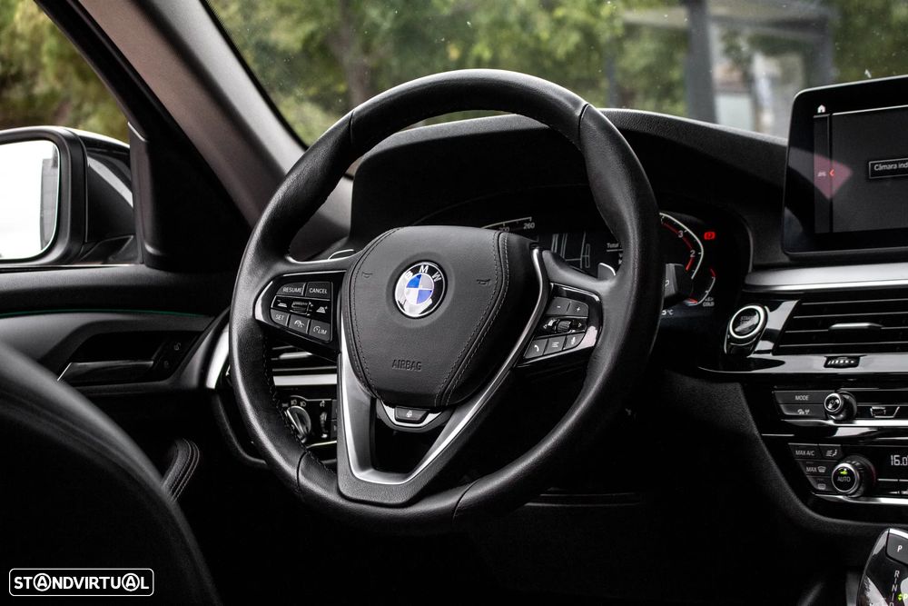 BMW 520 d Line Luxury Auto - 36