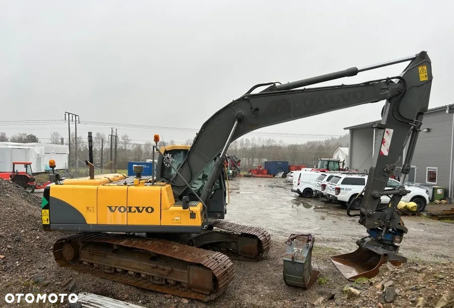 Volvo EC 210 CL - 2