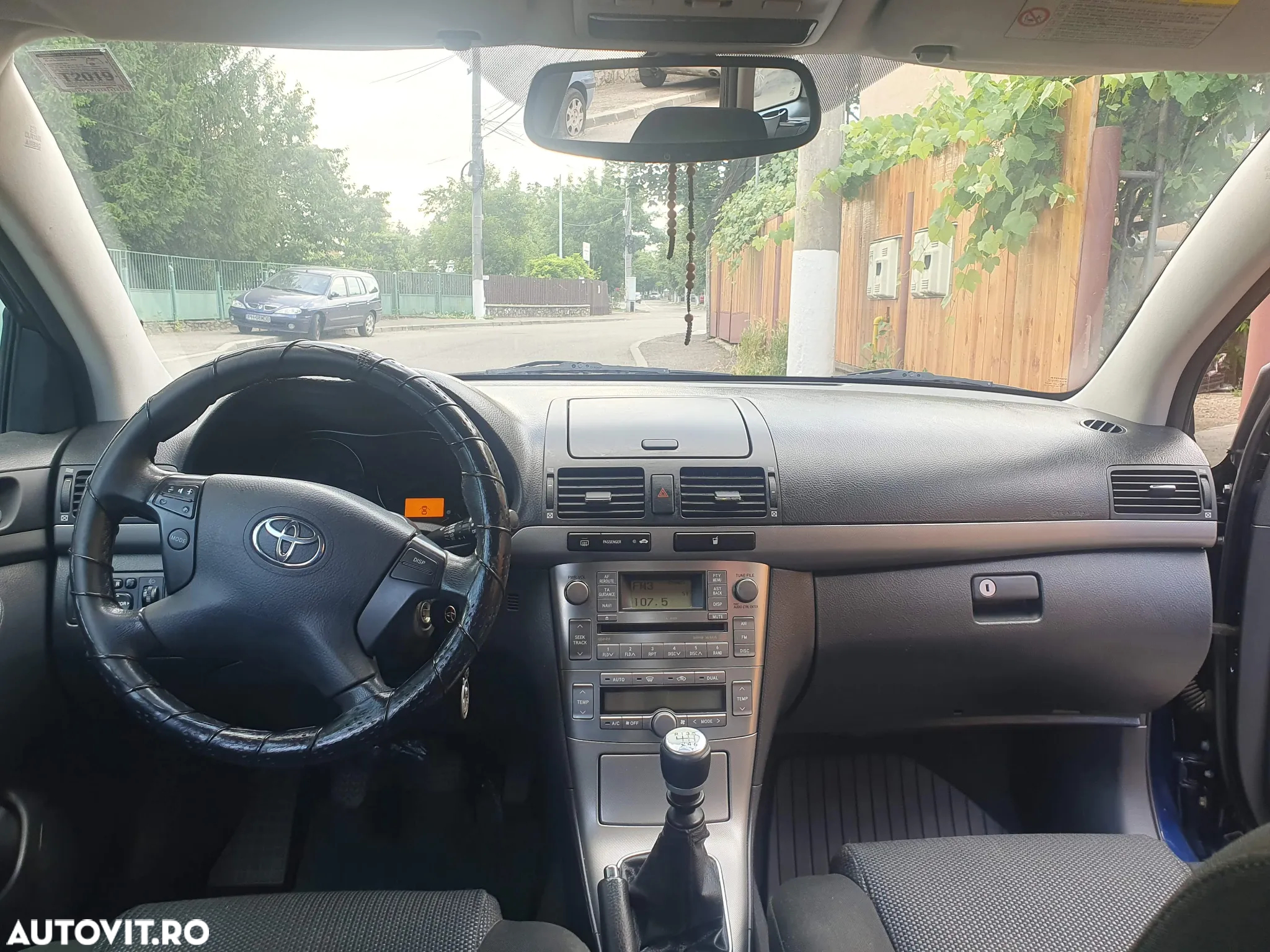 Toyota Avensis - 6