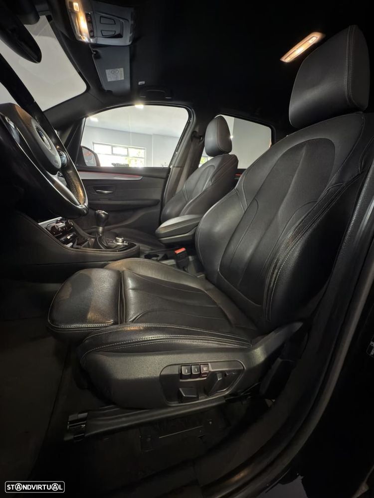 BMW 216 Active Tourer d Pack M - 14