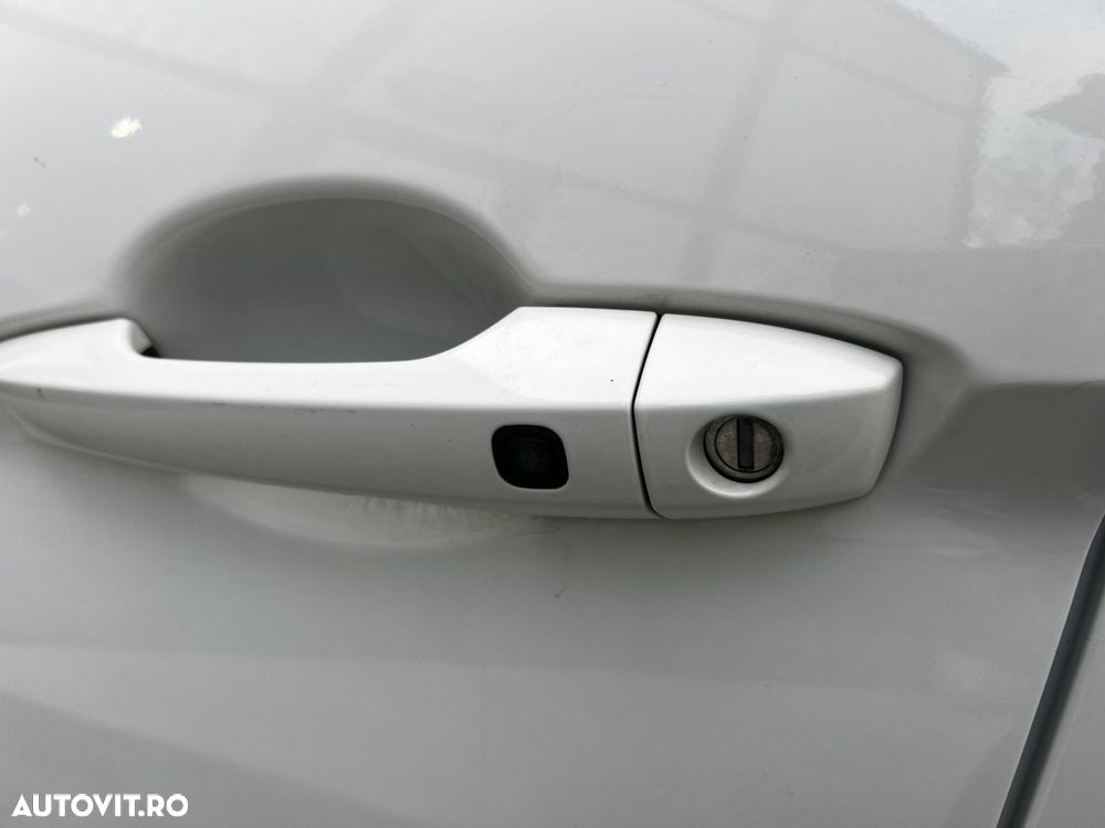 Mitsubishi Eclipse-Cross - 31