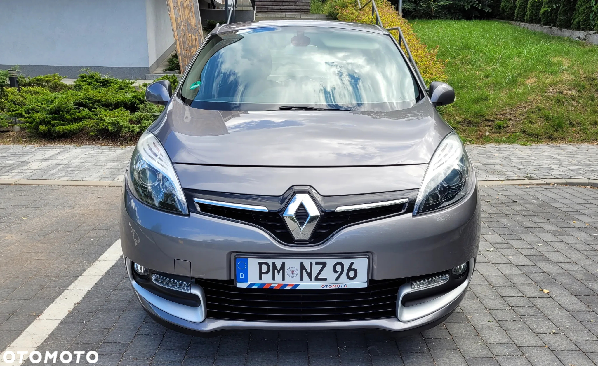 Renault Scenic ENERGY TCe 115 S&S Paris - 11