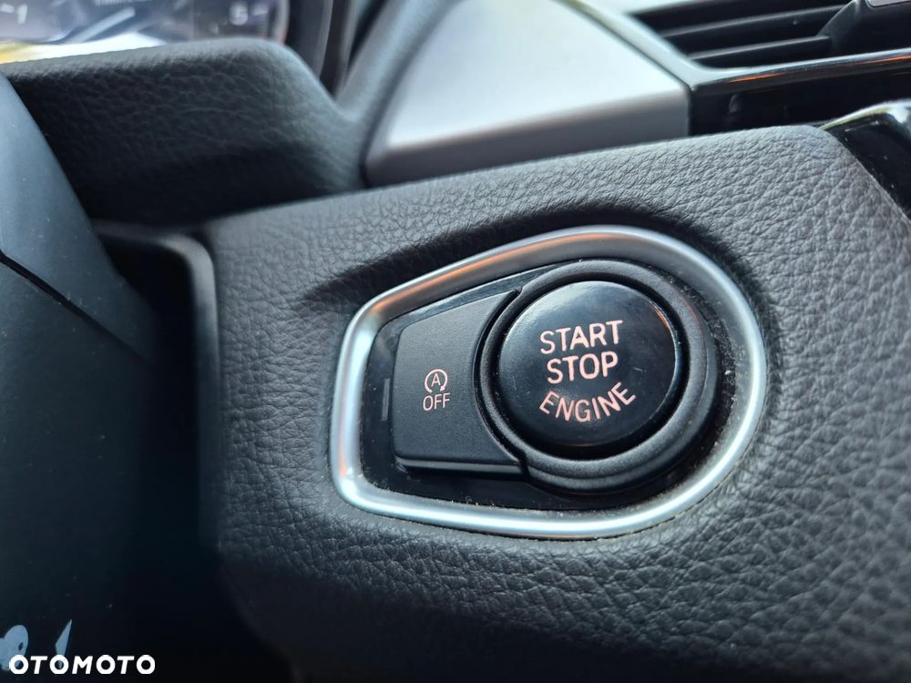 BMW Seria 2 216d Sport Line - 39