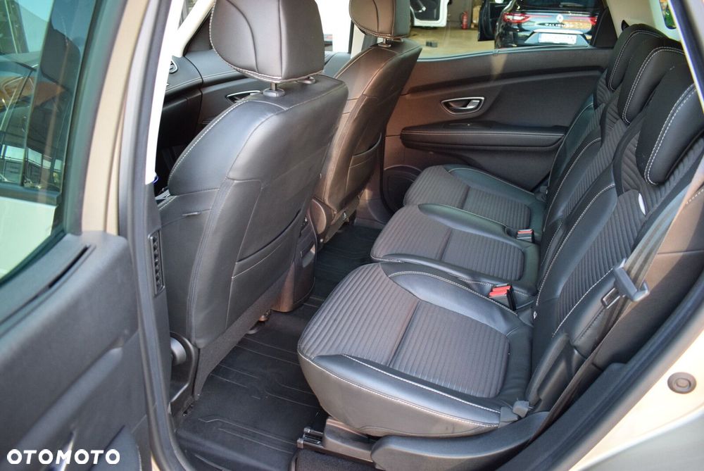 Renault Scenic - 28