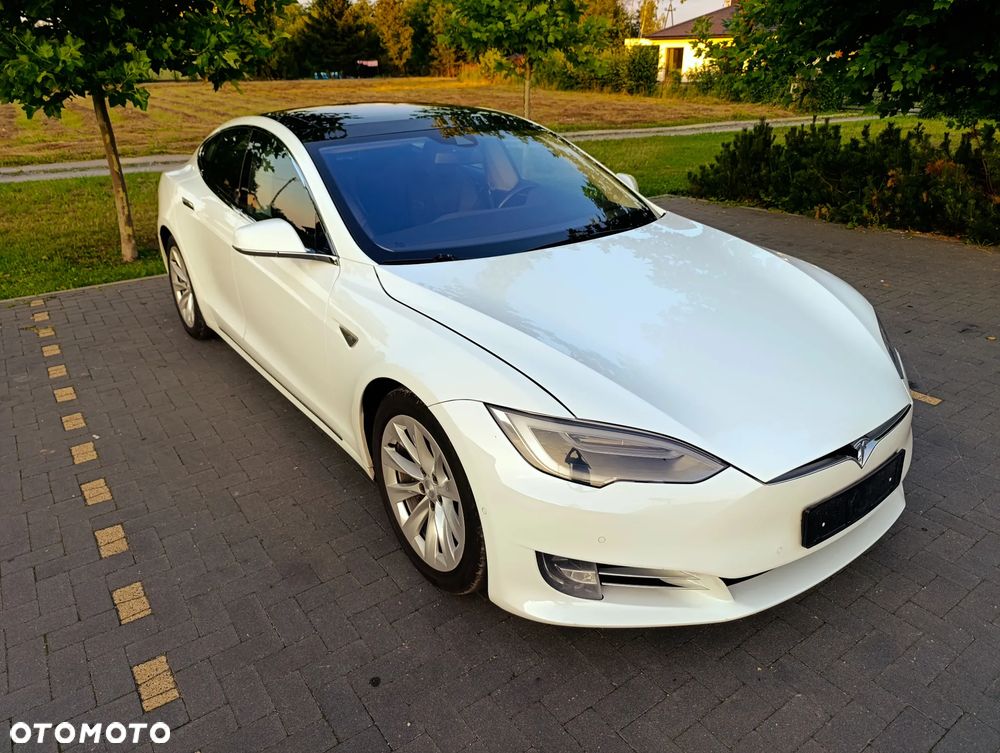 Tesla Model S Long Range Plus - 22