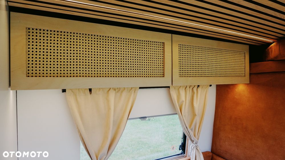 Mercedes-Benz Sprinter 907.235 - 16