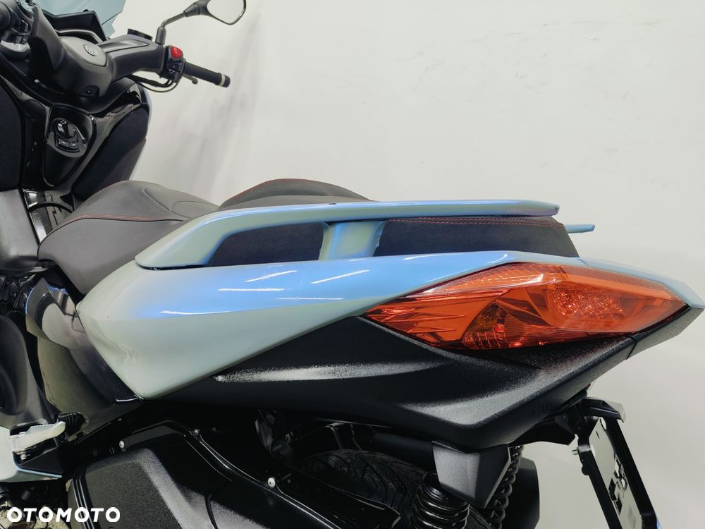 Yamaha X-max - 21