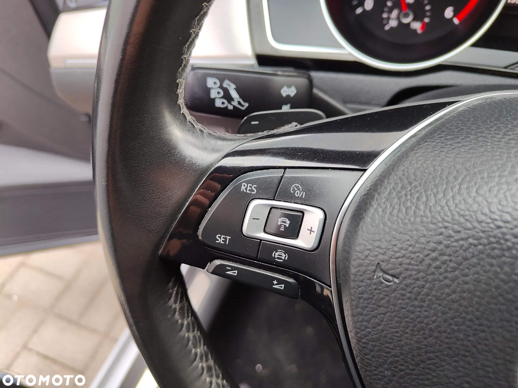 Volkswagen Passat 2.0 TDI BMT Highline - 24
