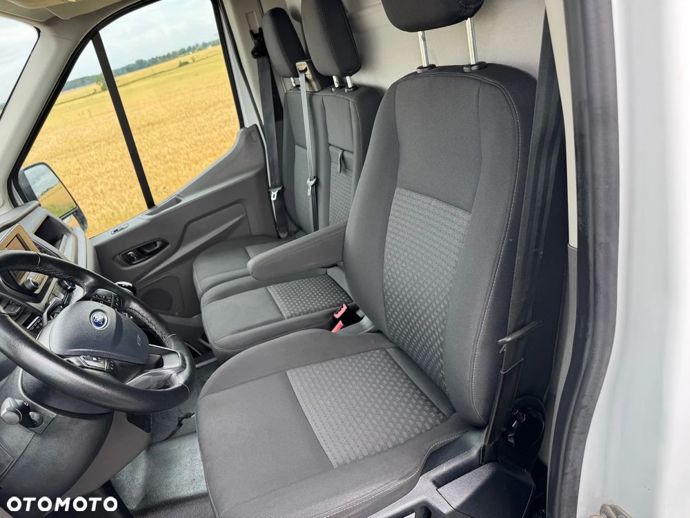 Ford Transit - 17