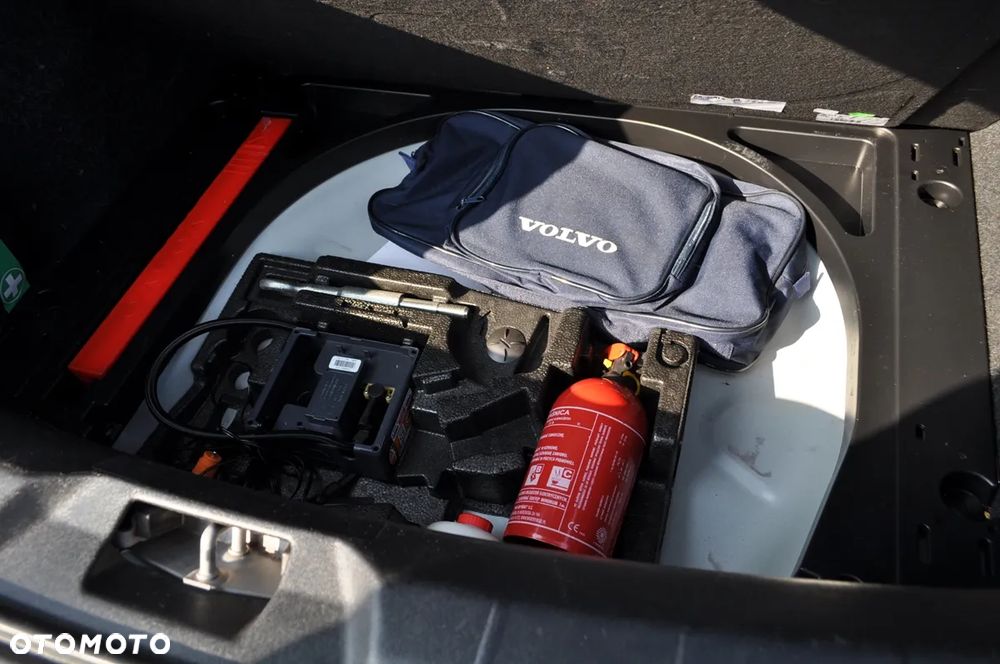 Volvo V40 T3 Drive-E Dynamic Edition - 38